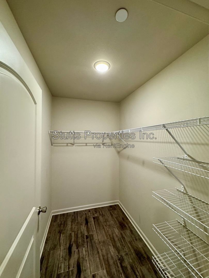 Harvest Hills Apartments - 104 Spindle Ct. Unit 202 Muscle Shoals. AL 35661 (2BD/2BA) property image