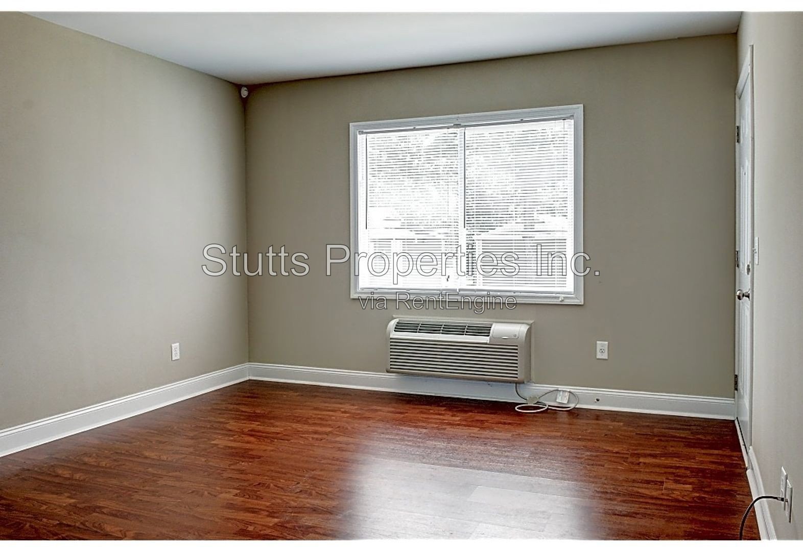 University 32 Apartments Florence Alabama 35630 (2BR/1BA) - Unit 17 property image