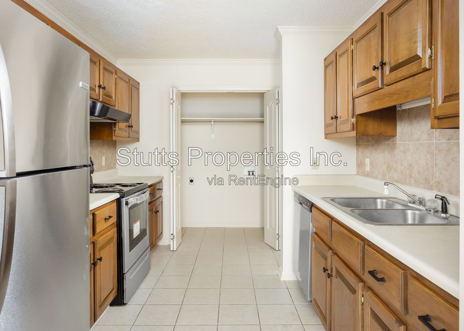 **Newly Renovated, Quiet 2BR/2BA Classic Upstairs or Downstairs Apartment Located Inside The Creekside Apartment Complex in Florence ** property image