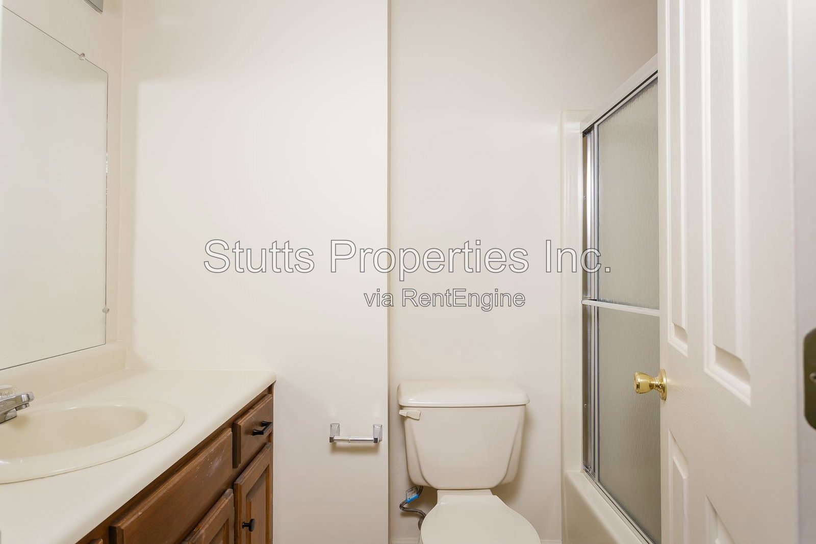 **Newly Renovated, Quiet 2BR/2BA Classic Upstairs or Downstairs Apartment Located Inside The Creekside Apartment Complex in Florence ** property image