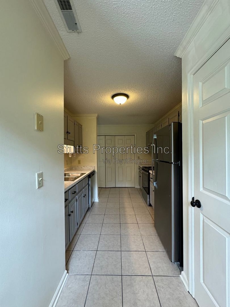 2424 Roberts Lane Unit M-116 Florence, AL property image