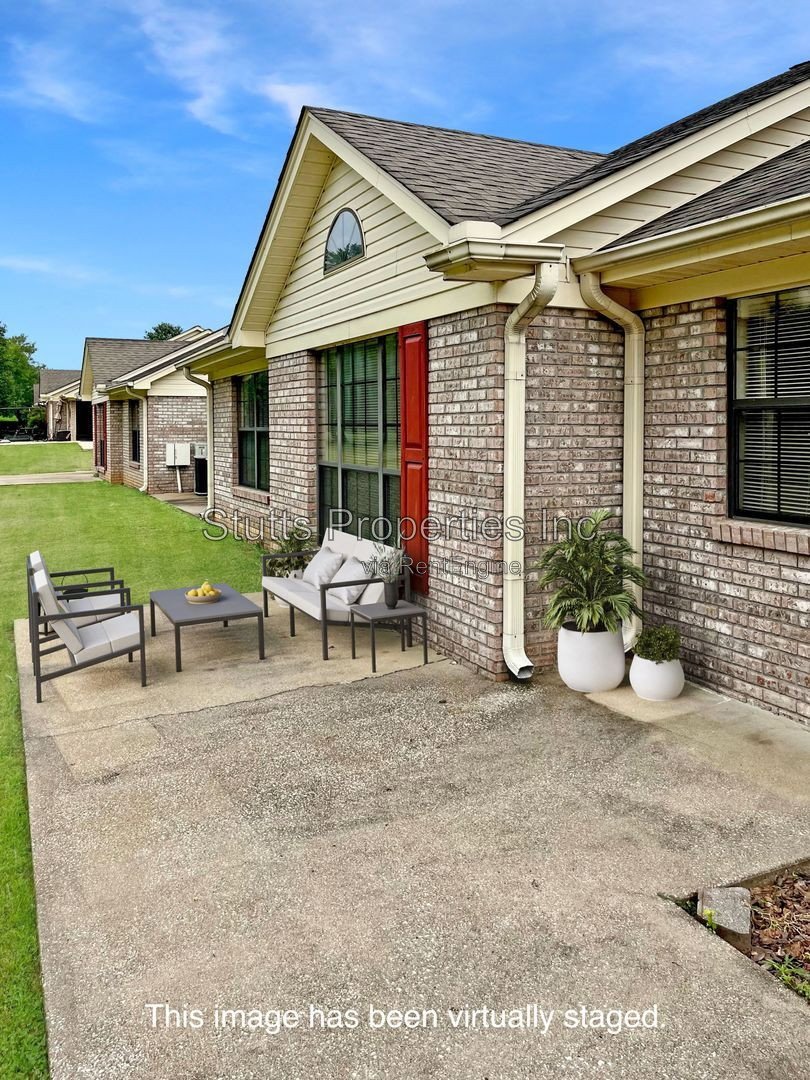 2424 Roberts Lane Unit M-116 Florence, AL property image