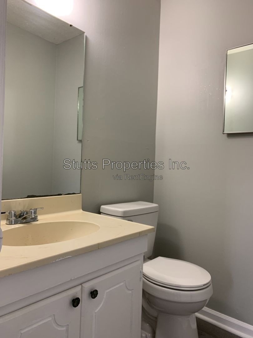 1825 Darby Drive Unit H-2, Florence, AL 35630 (2BD/1.5BA) property image