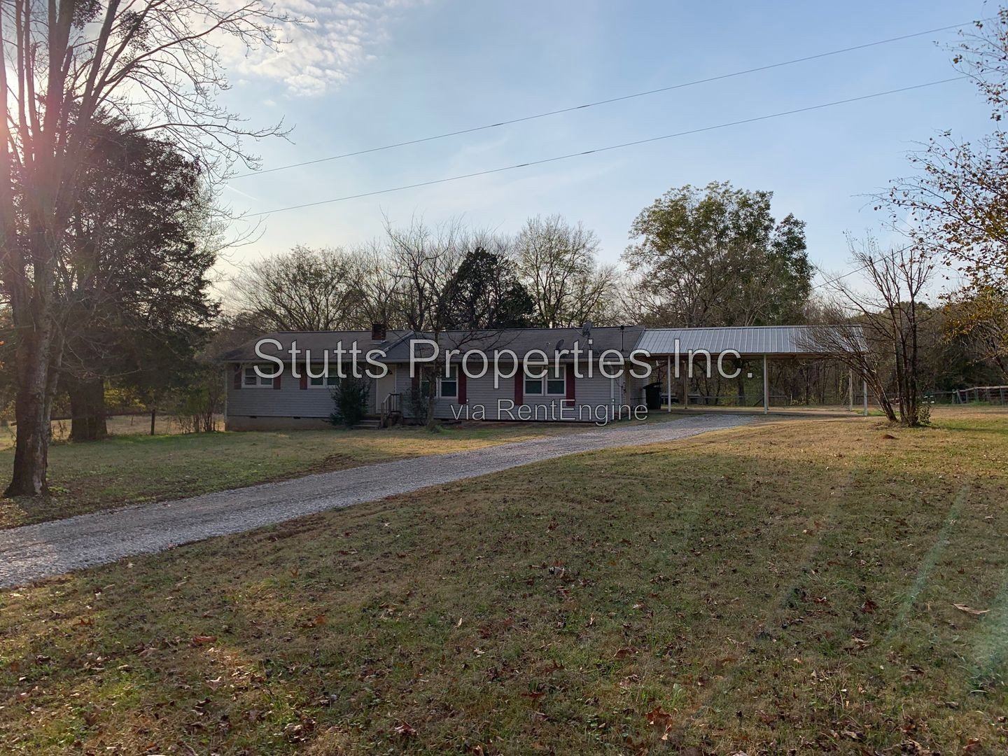 2100 Woodland Rd. Florence, AL 35633 (4BD/ 2BA) 14 Acres With Barn property image