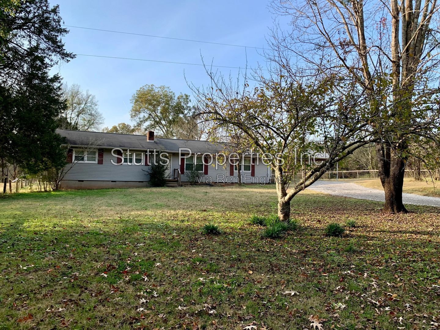 2100 Woodland Rd. Florence, AL 35633 (4BD/ 2BA) 14 Acres With Barn property image