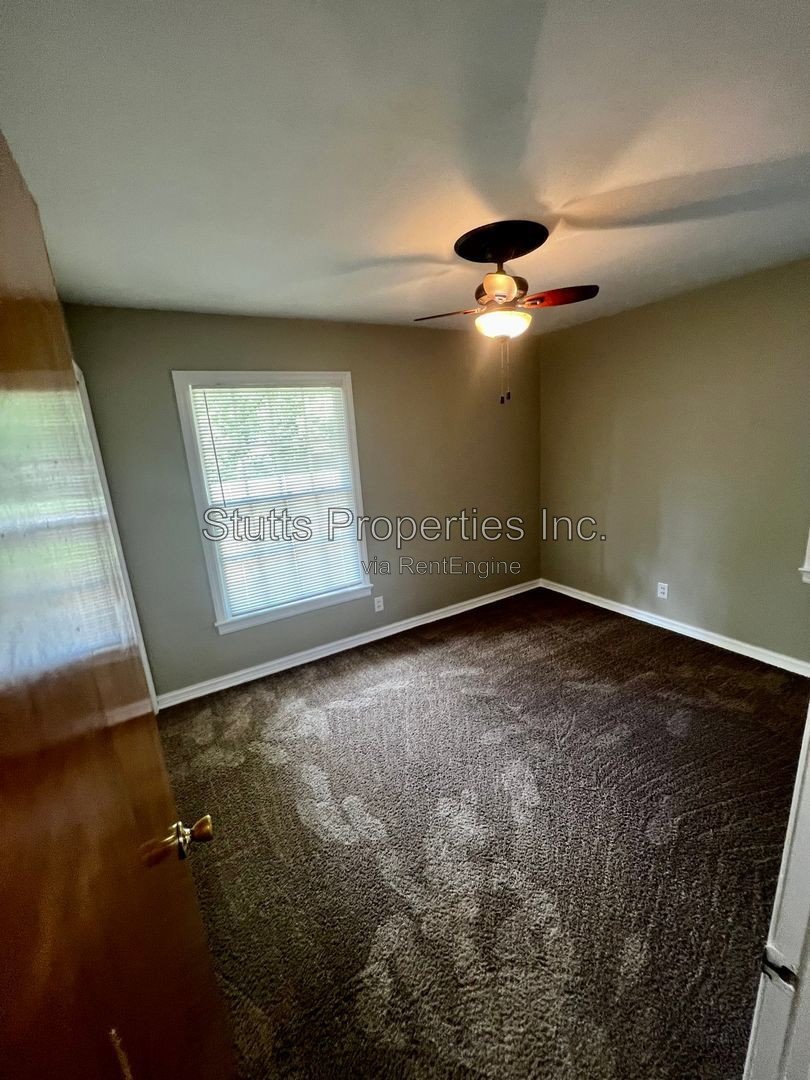125 Stovall Drive Florence, AL 35630 (4BD/ 3BA) property image